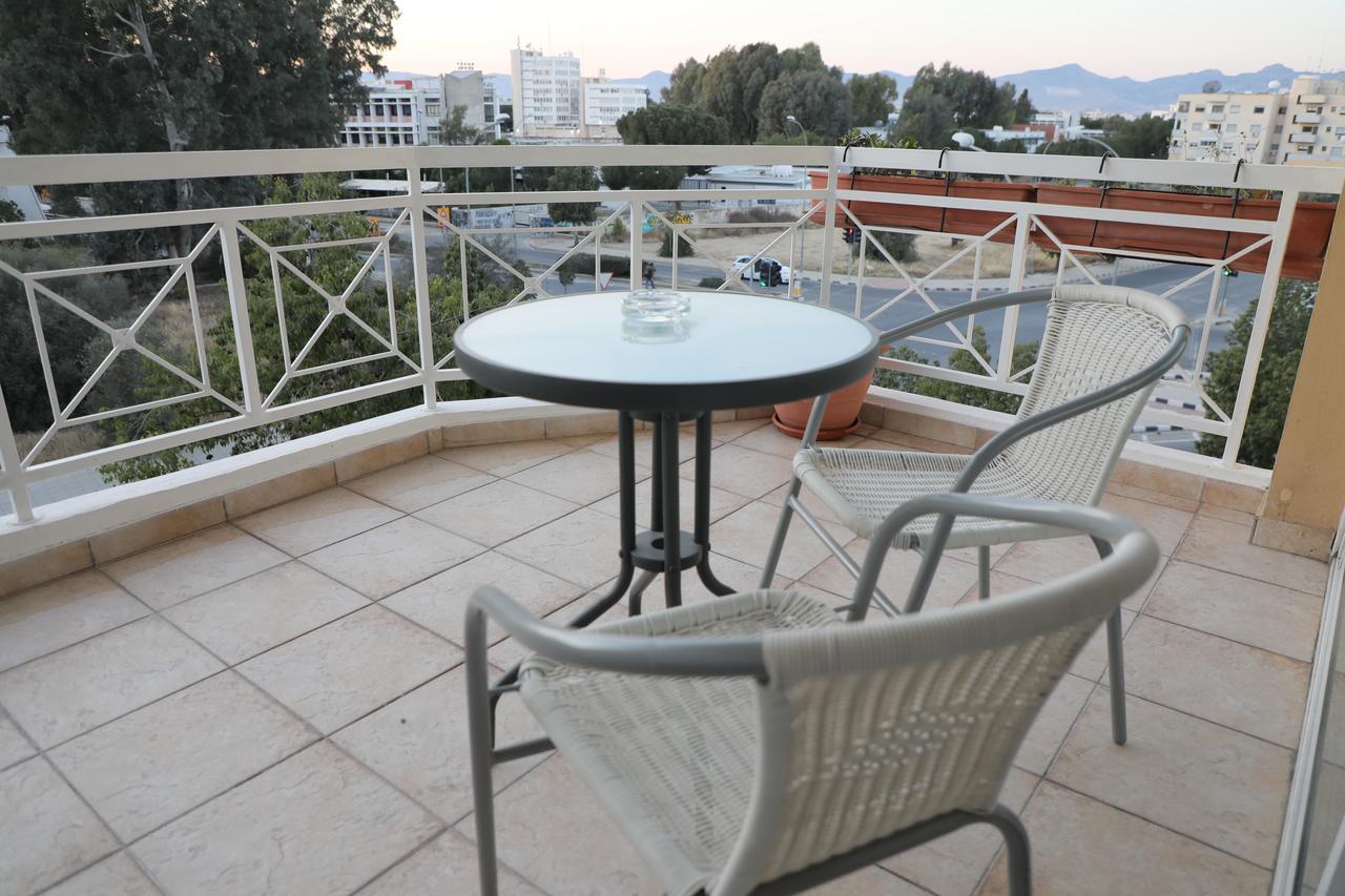 Bianco E U Apartment Nikosia Exterior foto